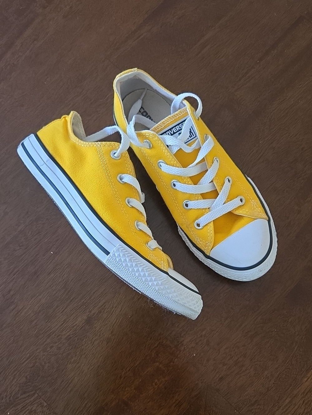 Converse Chuck Taylor All Star Low-Top Sneaker - Kids Sz 3